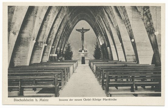 Vorschaubild Neue Christ-Königs-Pfarrkirche, Inneres (Postkarte Eigentum Kurt Wilhelm-Kästner)